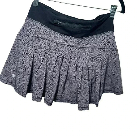 Lululemon Circuit Breaker Skirt II Size 4 TALL - Picture 5 of 16